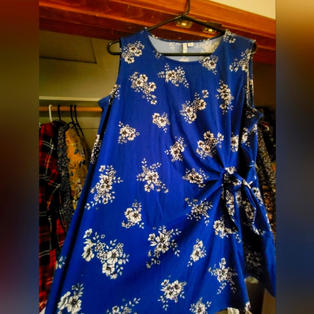 ELLE floral top